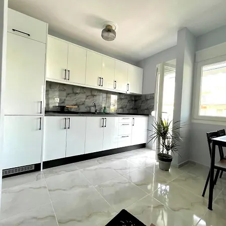 Amalia White Balkon Sea Apartment *